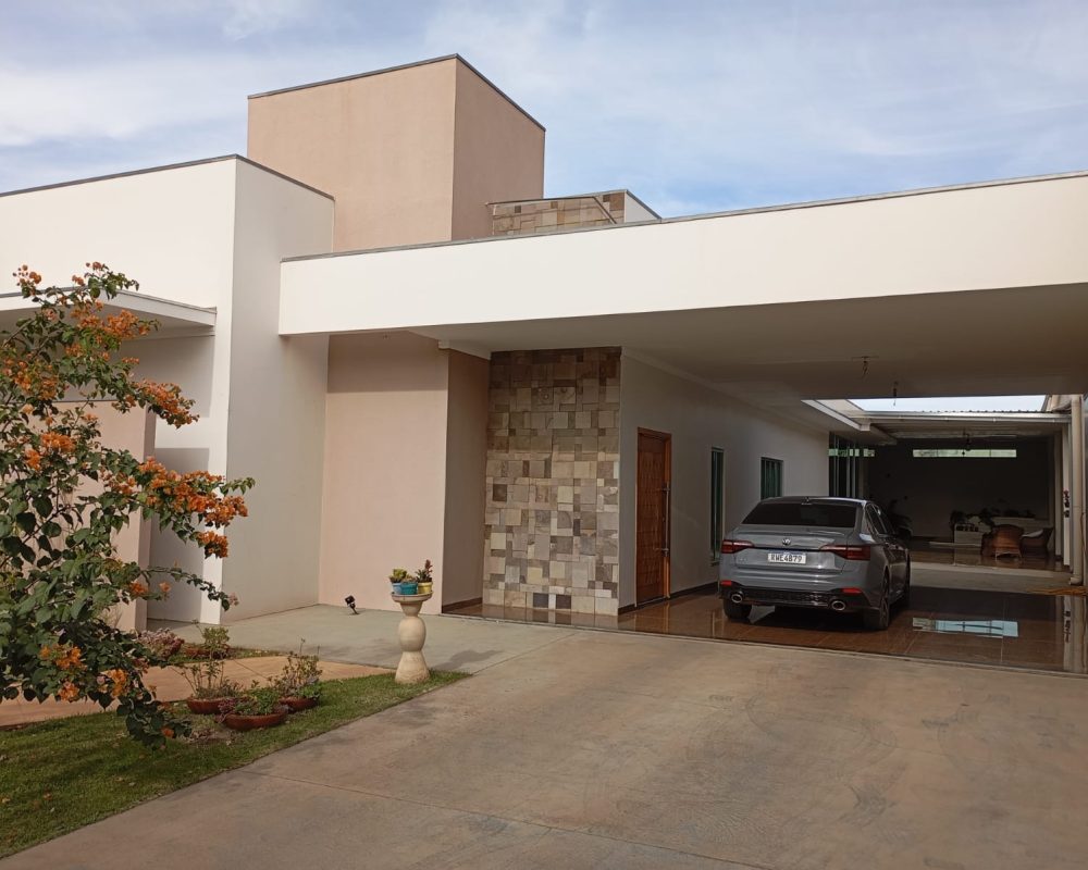 Casa à venda em Caarapó