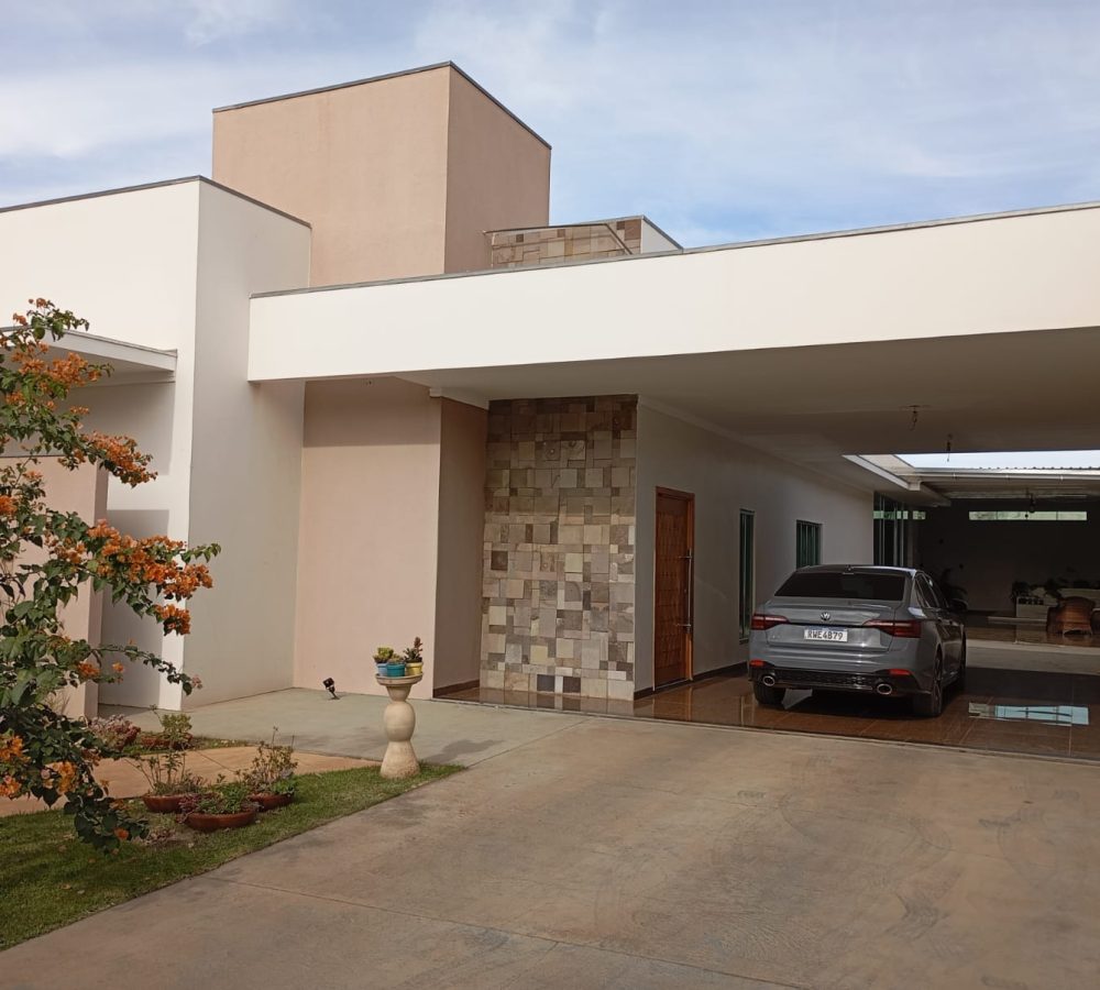 Casa à venda em Caarapó