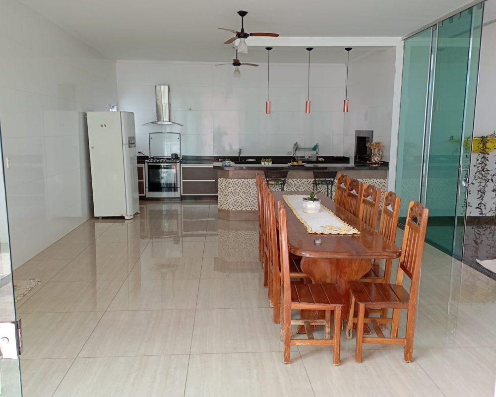 Casa à venda em Caarapó