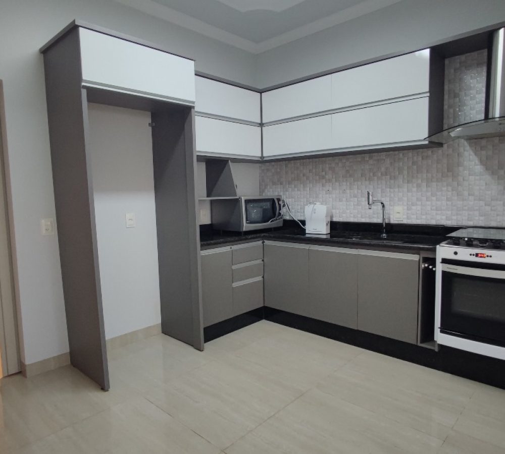 Excelente Casa à Venda em Caarapó