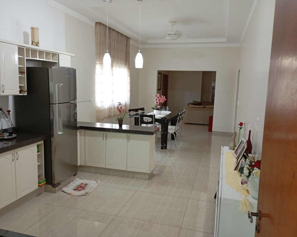 Casa à venda em Caarapó