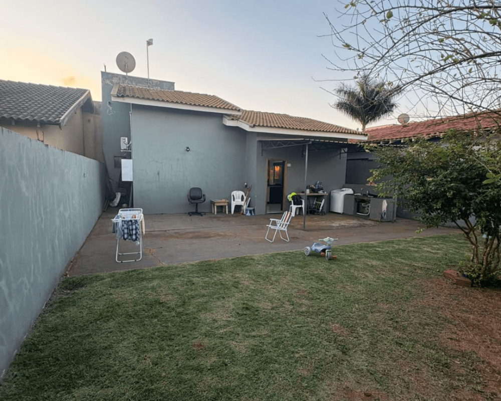 Casa à venda em Caarapó