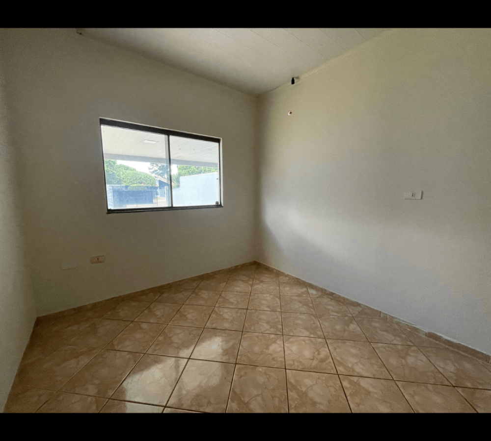 Casa à venda em Caarapó