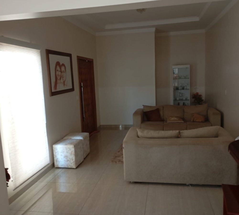 Casa à venda em Caarapó