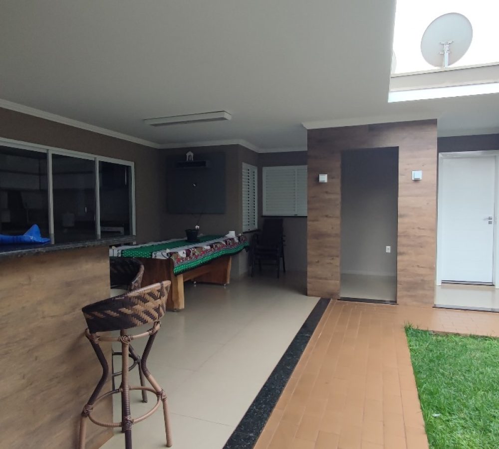 Excelente Casa à Venda em Caarapó