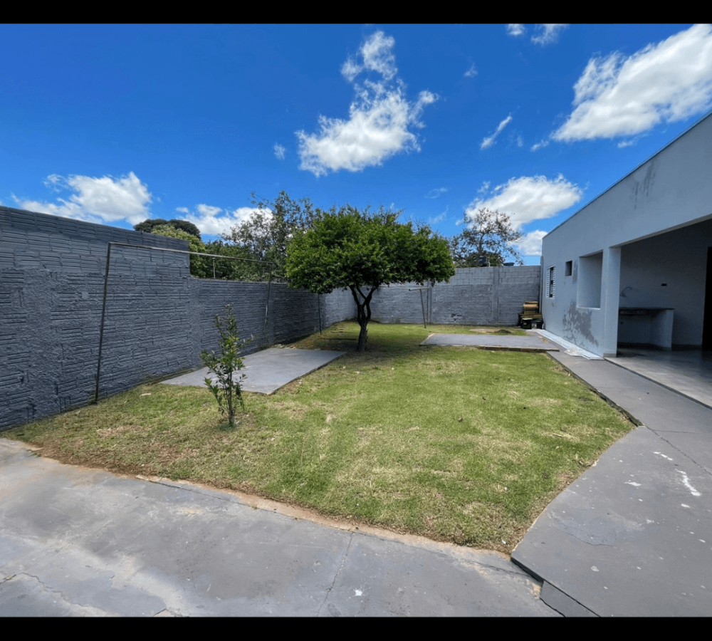 Casa à venda em Caarapó