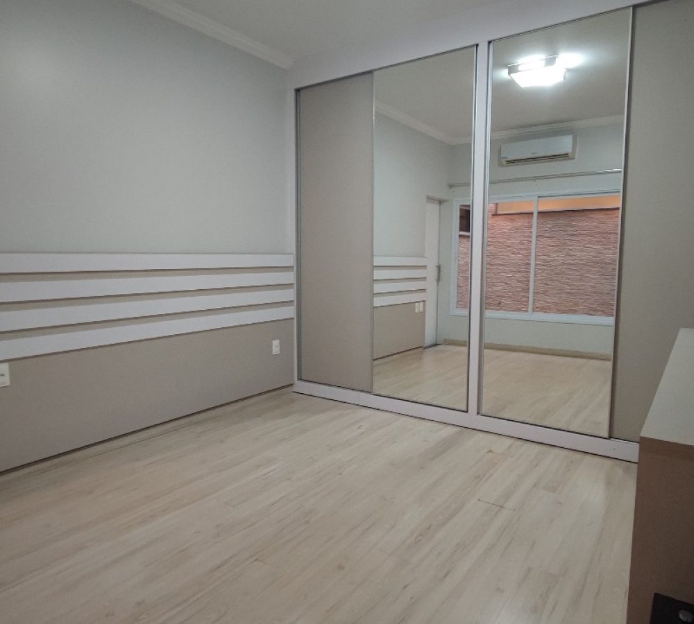 Excelente Casa à Venda em Caarapó