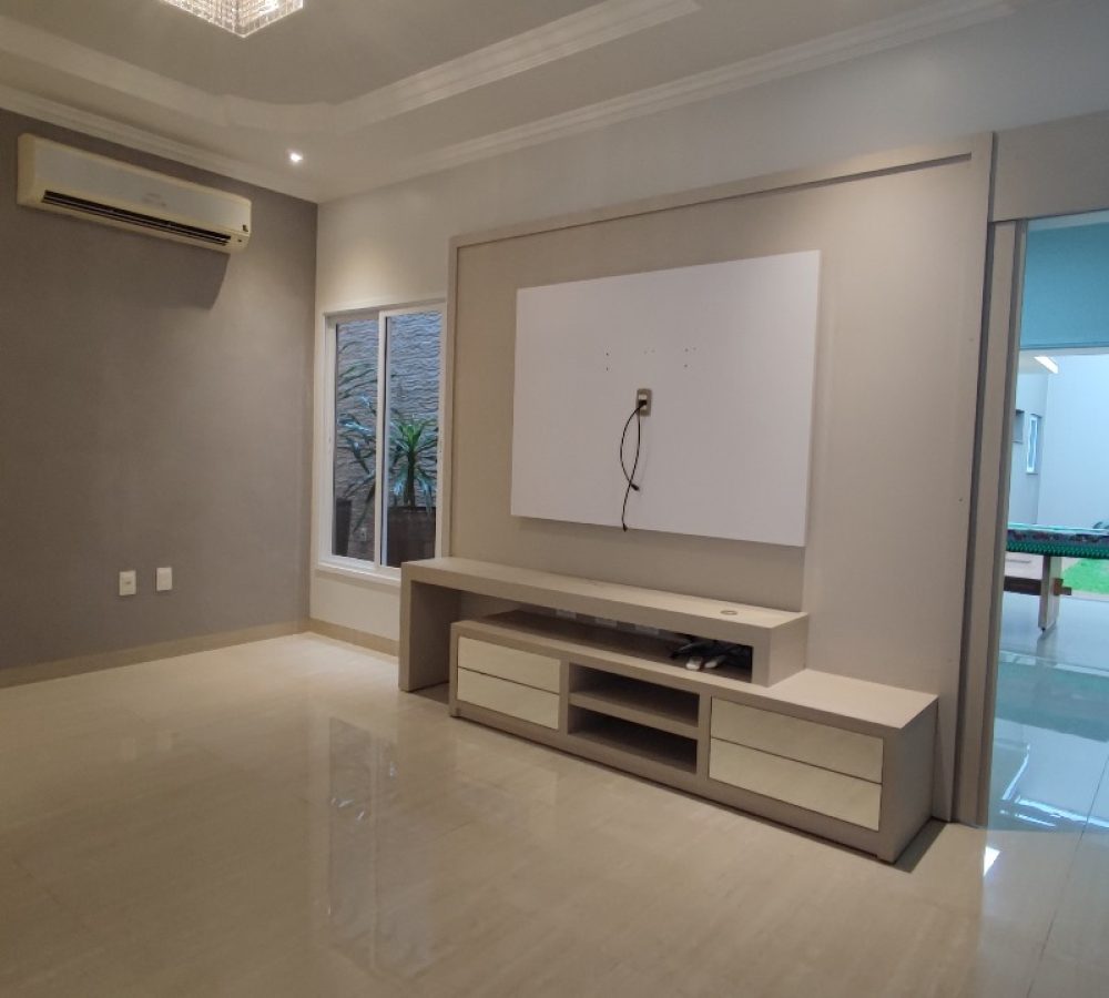 Excelente Casa à Venda em Caarapó