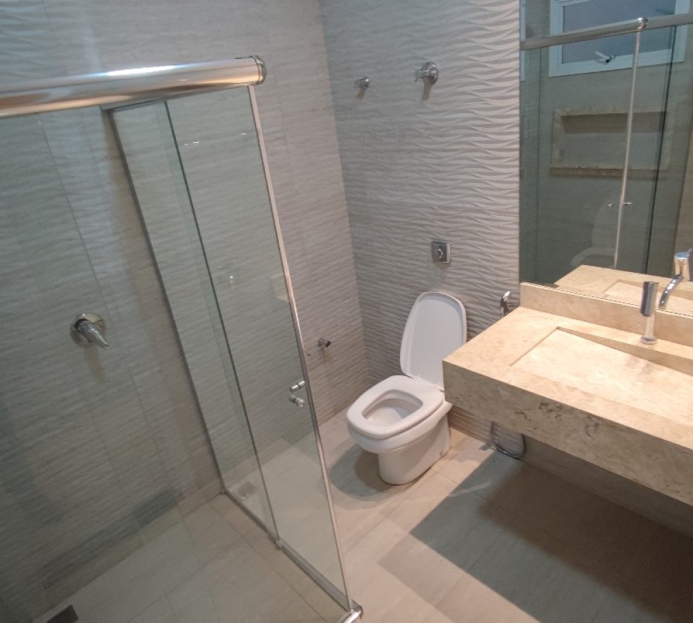 Excelente Casa à Venda em Caarapó