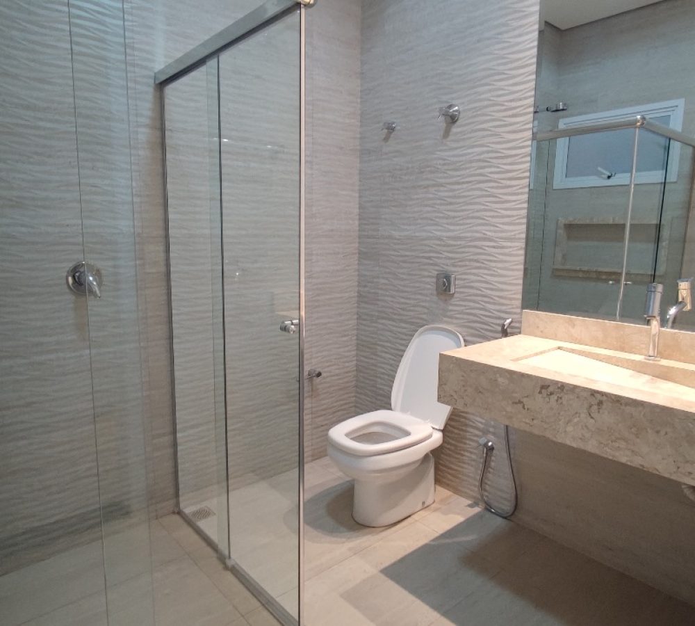 Excelente Casa à Venda em Caarapó