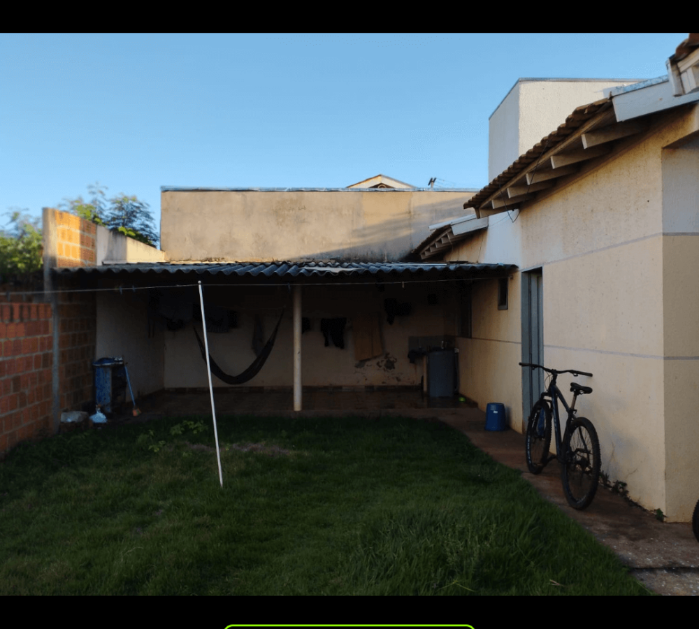 Casa à venda em Caarapó