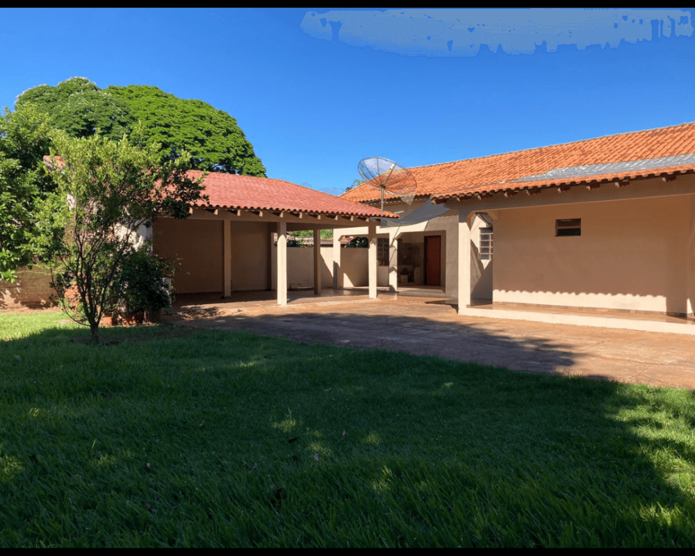 Casa à venda em Caarapó