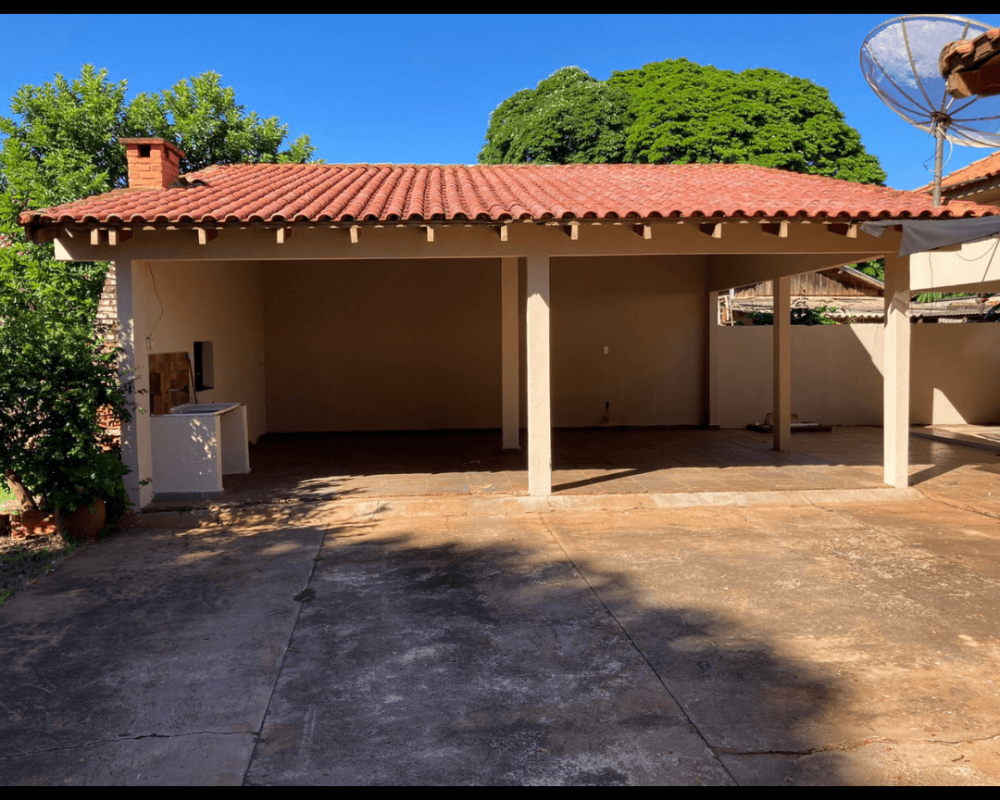 Casa à venda em Caarapó