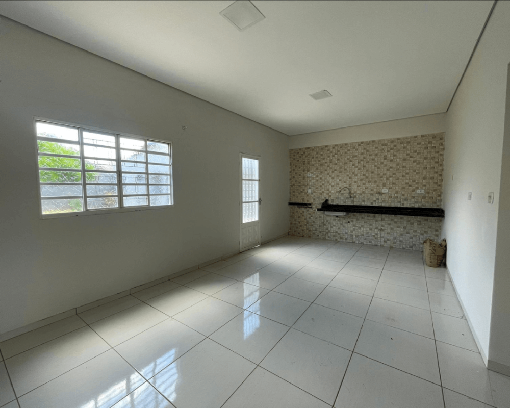 Casa à venda em Caarapó